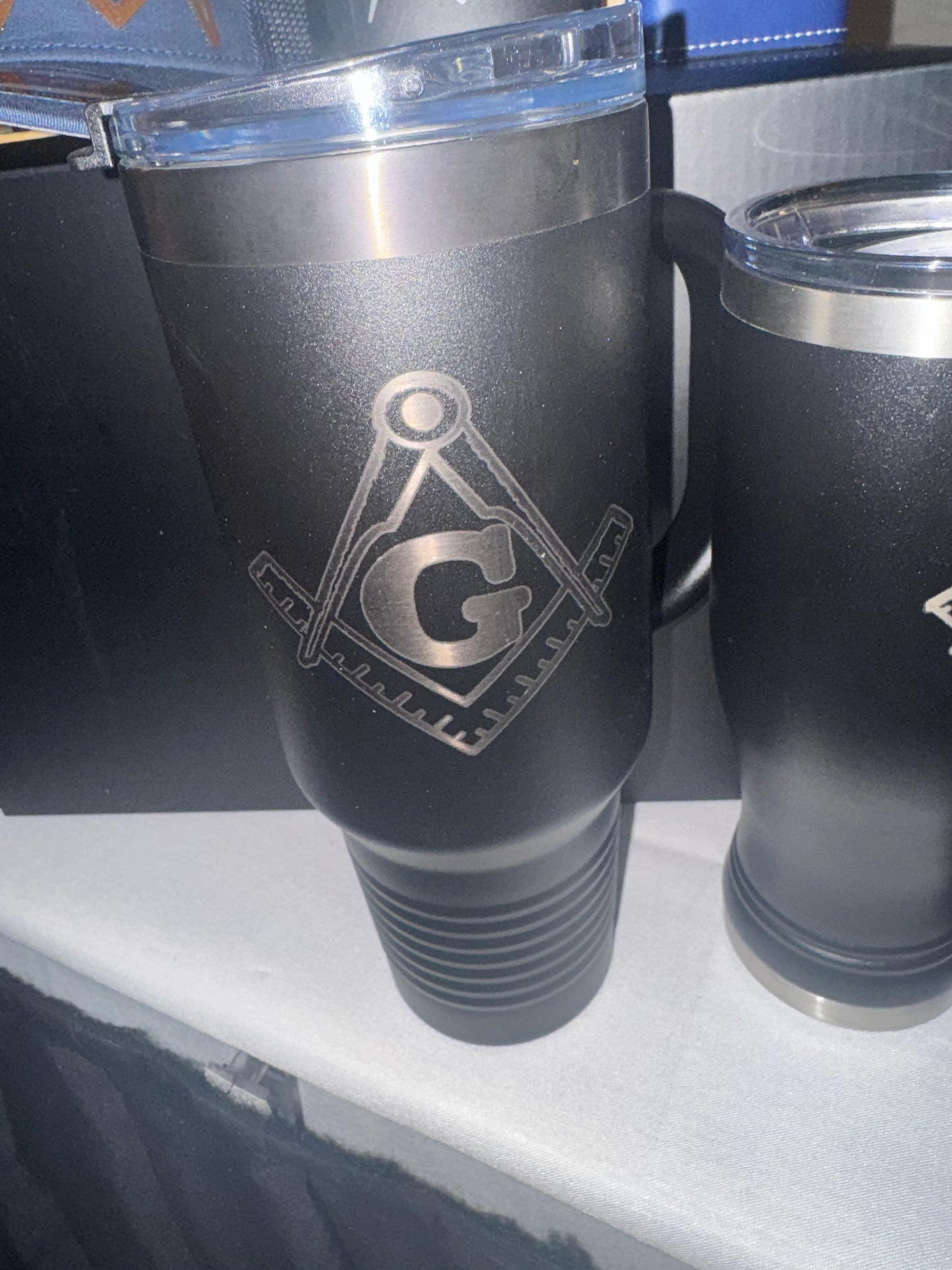 40 oz tumbler with handle